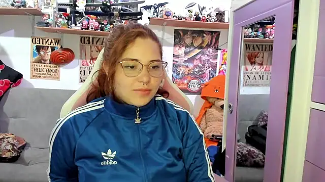 XXX chat uživo modela soficammy