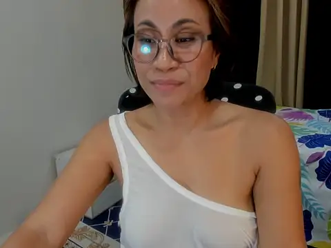 sweetkaley Adlı Modelin Canlı XXX Sohbeti