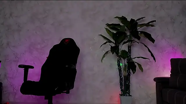 Онлайн чат XXX Emma7