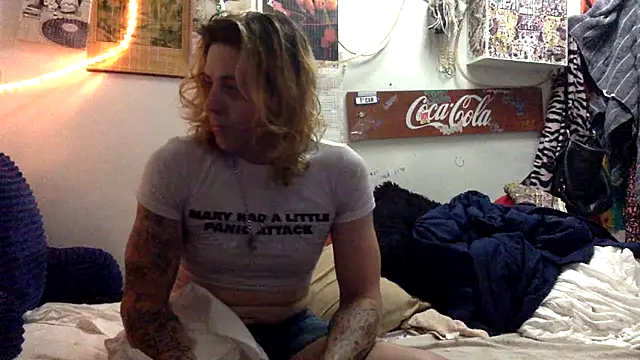 VanillaSnowcones' Live XXX Chat