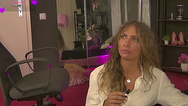Chatroom XXX en direct de AnneGoddesss