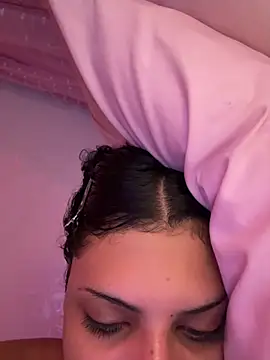 צ'אט XXX בשידור חי של luludolll
