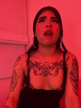 Dannii- live XXX chat