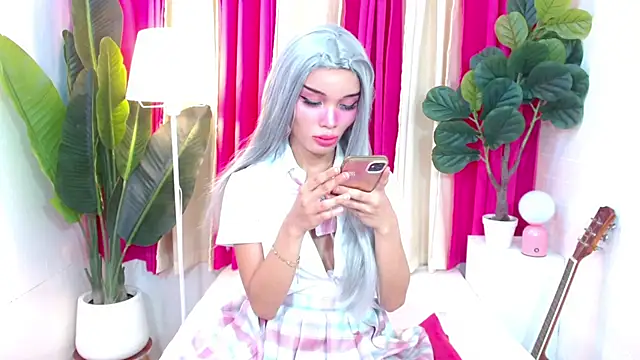 Notaestheticallykylinee's Live XXX Chat