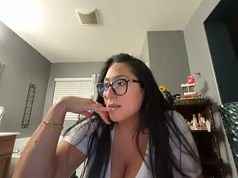 Goddessxxrosexx's Live XXX Chat