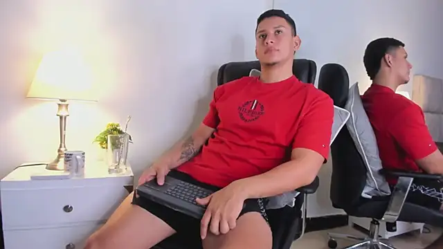 Chat XXX ao vivo de Chriss_Diamond