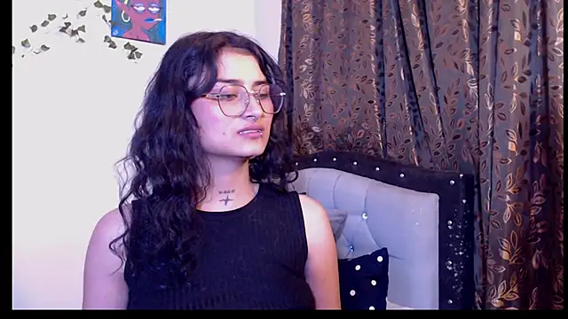Chat XXX en directo de Lili__Clan