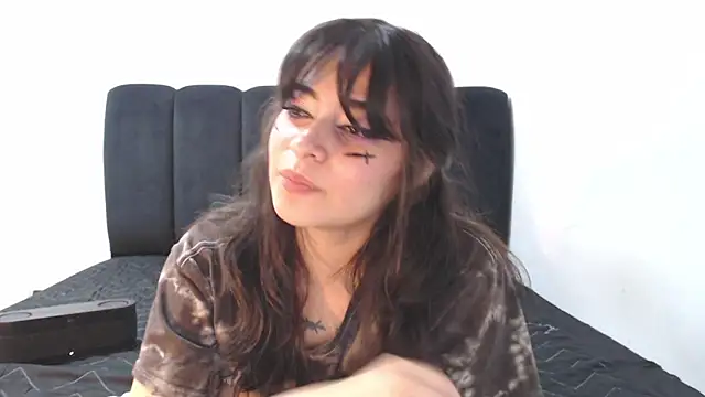 Chat XXX en directo de Annagoth_