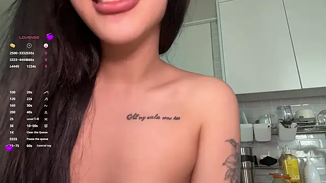 EIeniVanwart Chat XXX in diretta