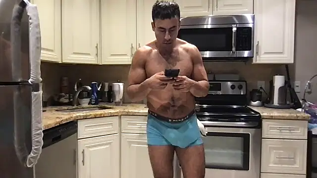 XXX chat uživo modela BigGuyMuscle
