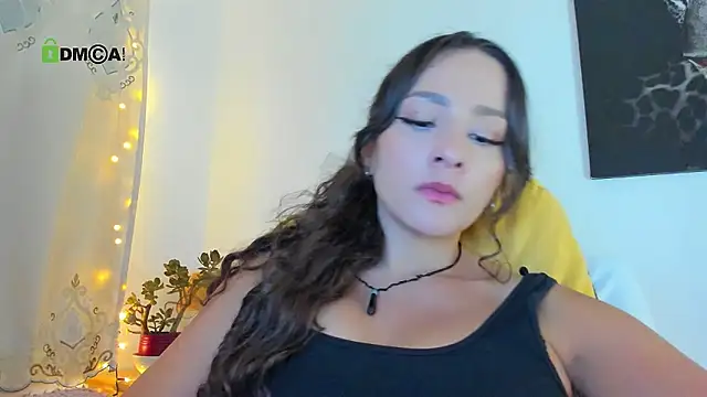 juliiaroberts Adlı Modelin Canlı XXX Sohbeti