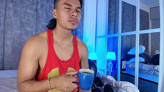 XXX chat uživo modela LycanMushu