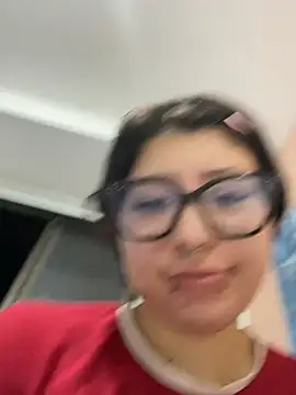 צ'אט XXX בשידור חי של MennaLee_