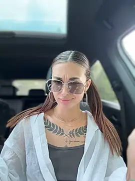 Czat XXX na żywo – Charming_Ritta