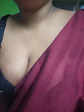 Chat XXX en directo de Aruna-1