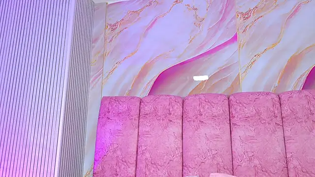 emmacurvy 现场XXX聊天