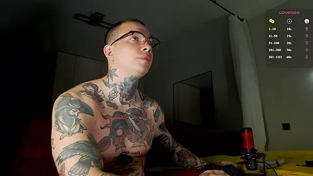 Chat XXX en directo de Tommy_cat