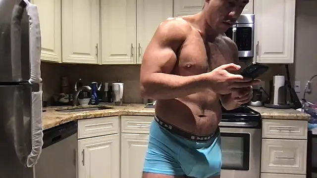 BigGuyMusclen Live XXX chat