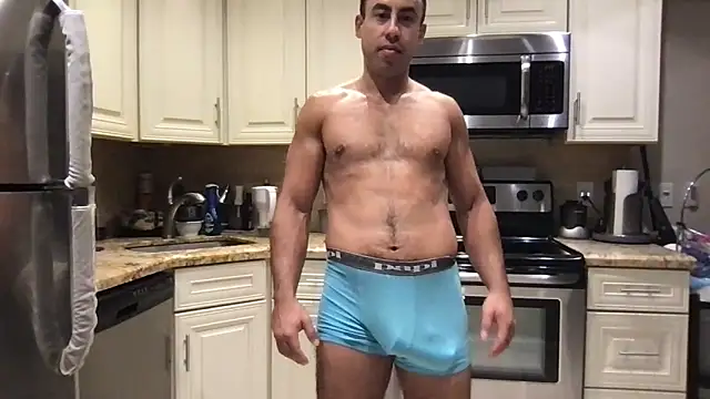 BigGuyMuscle live XXX chat