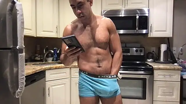 Chat XXX en directo de BigGuyMuscle