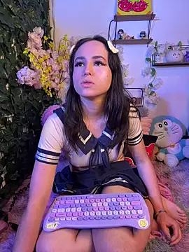 Eymmy_24's Live XXX Chat