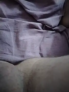 TrickyRebound32 webcam show