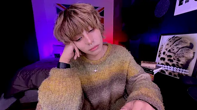 Aronn_44 라이브 XXX 채팅