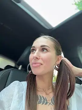 Chat +18 de Charming_Ritta ao vivo