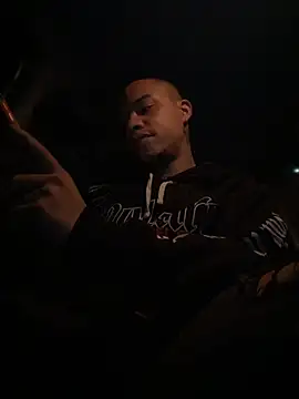 AlphaMasterXxx's Live XXX Chat