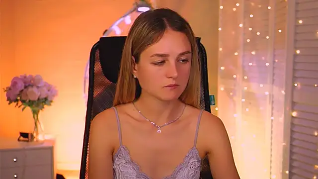 DeboraLarson Chat XXX in diretta