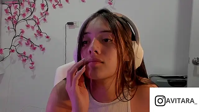 Chatroom XXX en direct de vanesita_