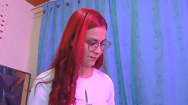 tinny_emiily Adlı Modelin Canlı XXX Sohbeti