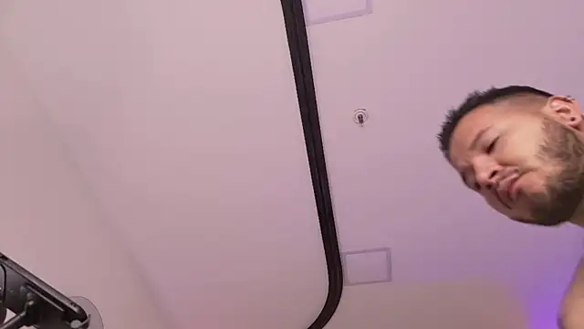 mister_miike Chat XXX in diretta