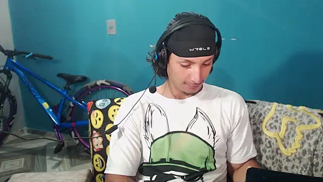 MrKingsaintx's Live XXX Chat