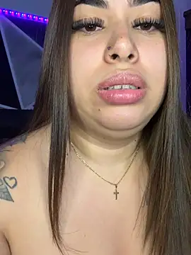 jazminslut Adlı Modelin Canlı XXX Sohbeti