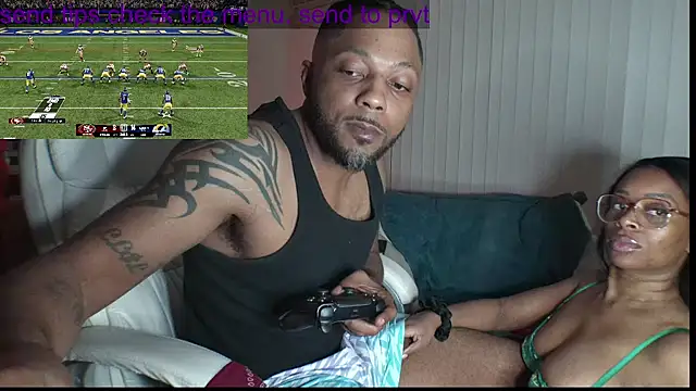 FreakyRu's Live XXX Chat