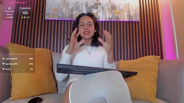 Chatroom XXX en direct de Elisasue