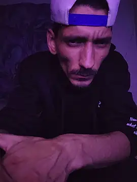 Matthew_204 – Naživo XXX chat