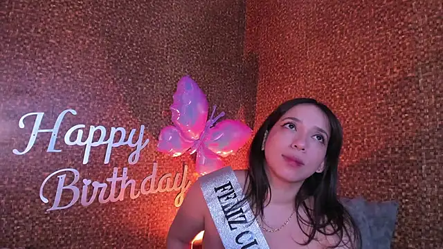 Apartment28 Live XXX-Chat