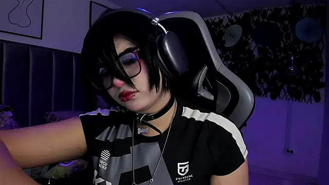 Kitty_GangのライブXXXチャット