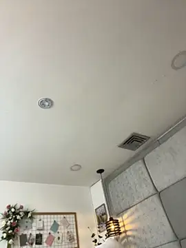 XXX chat uživo modela IvonneOwen