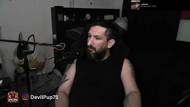 Chat XXX en directo de DevilPup75_