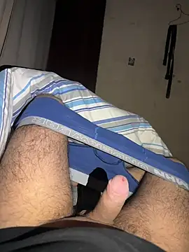 Pokazy przed kamerką – Cr1sXPorn