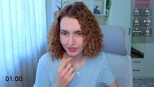 Emily_lune 现场XXX聊天