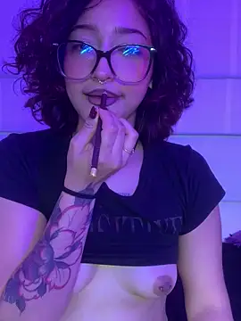 Chat XXX en directo de LilithMonette
