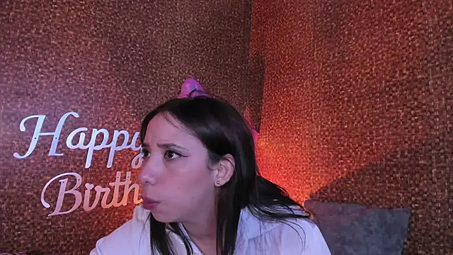 Apartment28 Live XXX-Chat