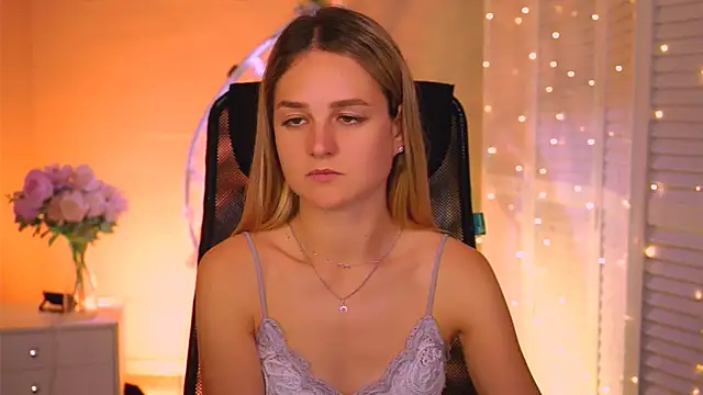 DeboraLarson élő XXX-chatje