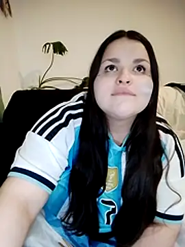 BadPeroCute Adlı Modelin Canlı XXX Sohbeti