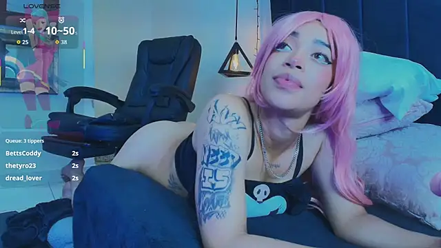 Ariadnaaa_ Chat XXX in diretta