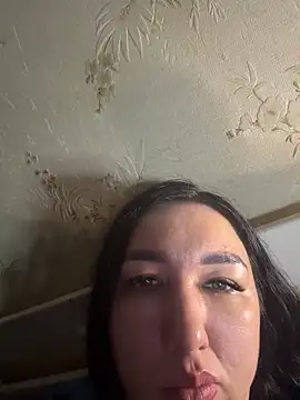 Naughtbaby_2025 Adlı Modelin Canlı XXX Sohbeti